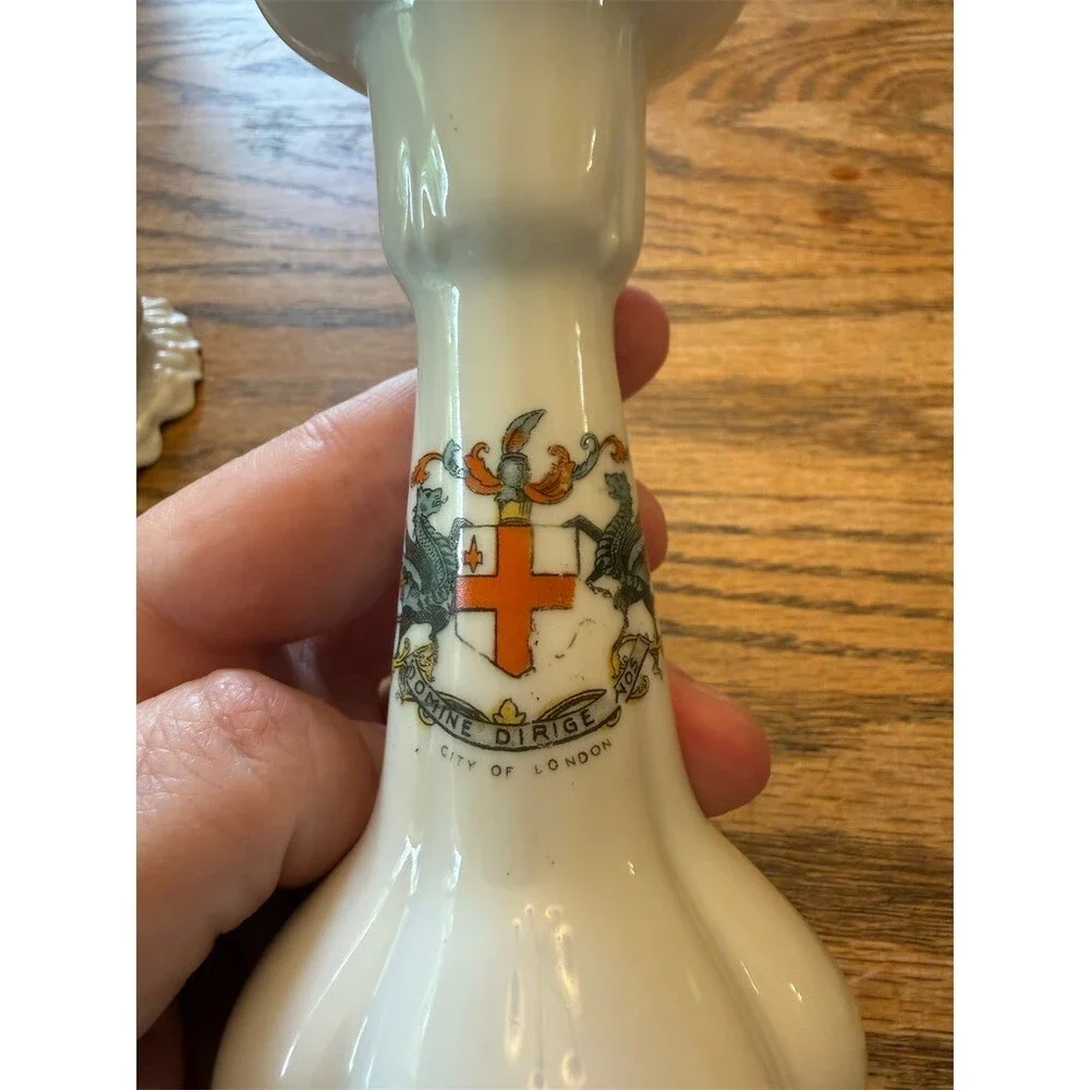 Westmoreland Candle Holders Pair White City of London Coat of Arms Vintage
